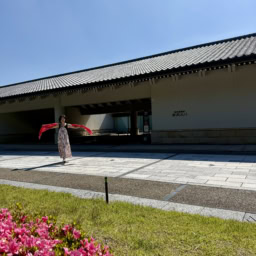 「赤沢スパ」の前で