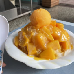 台湾　マンゴーかき氷　台南　裕成水果