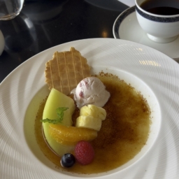 横浜ベイシェラトン最上階フレンチ「ベイ・ビュー」で過ごす贅沢ランチ