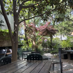 鎌倉の人気カフェ「Garden house」のテラス