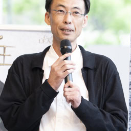 演出家・井上尊晶さん