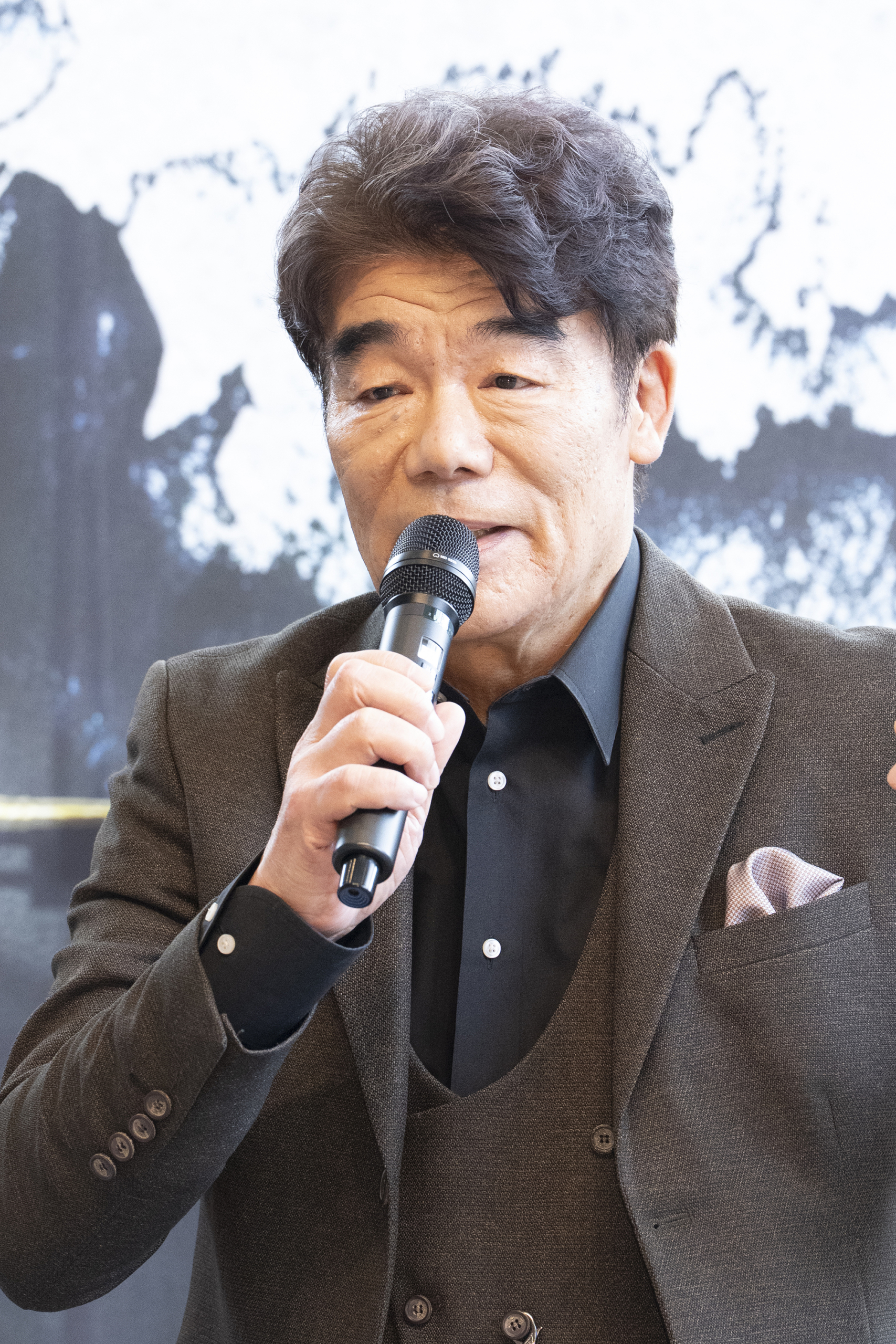 グロスター伯爵役・村田雄浩さん