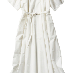 ワンピース（ペチワンピースつき）¥18,700／ファーストハンド