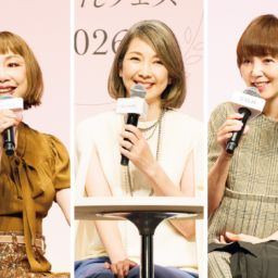 左から野宮真貴さん、松本孝美さん、渡辺満里奈さん衣装協力／STEL