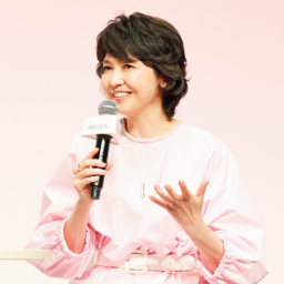 賀来千香子さん