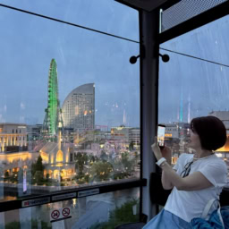 YOKOHAMA AIR CABINで夜景を堪能
