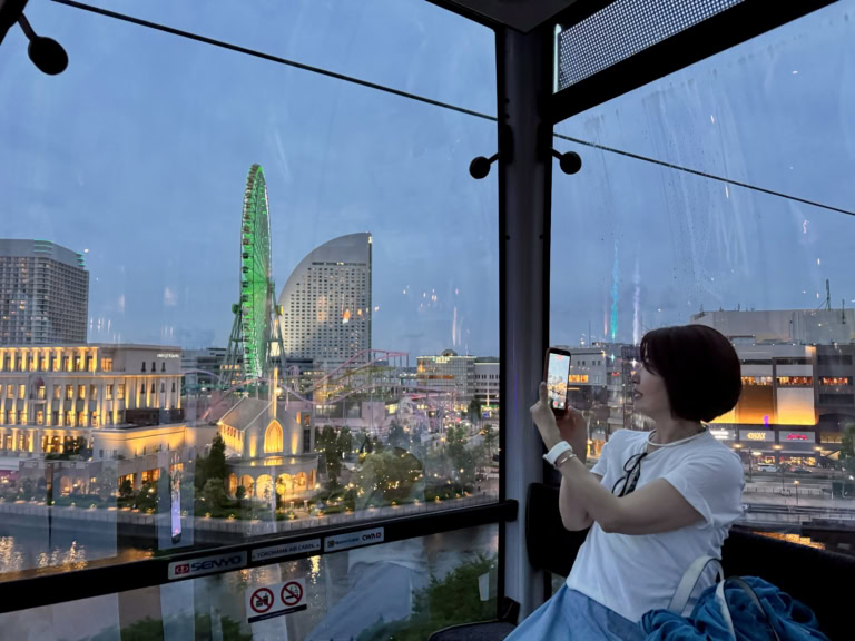 YOKOHAMA AIR CABINで夜景を堪能