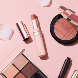 『イヴ・サンローラン』YSL ラブヌード リップスティック