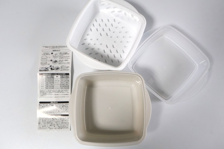 ダイソー 「電子レンジ調理器 温野菜」 ¥110(税込)