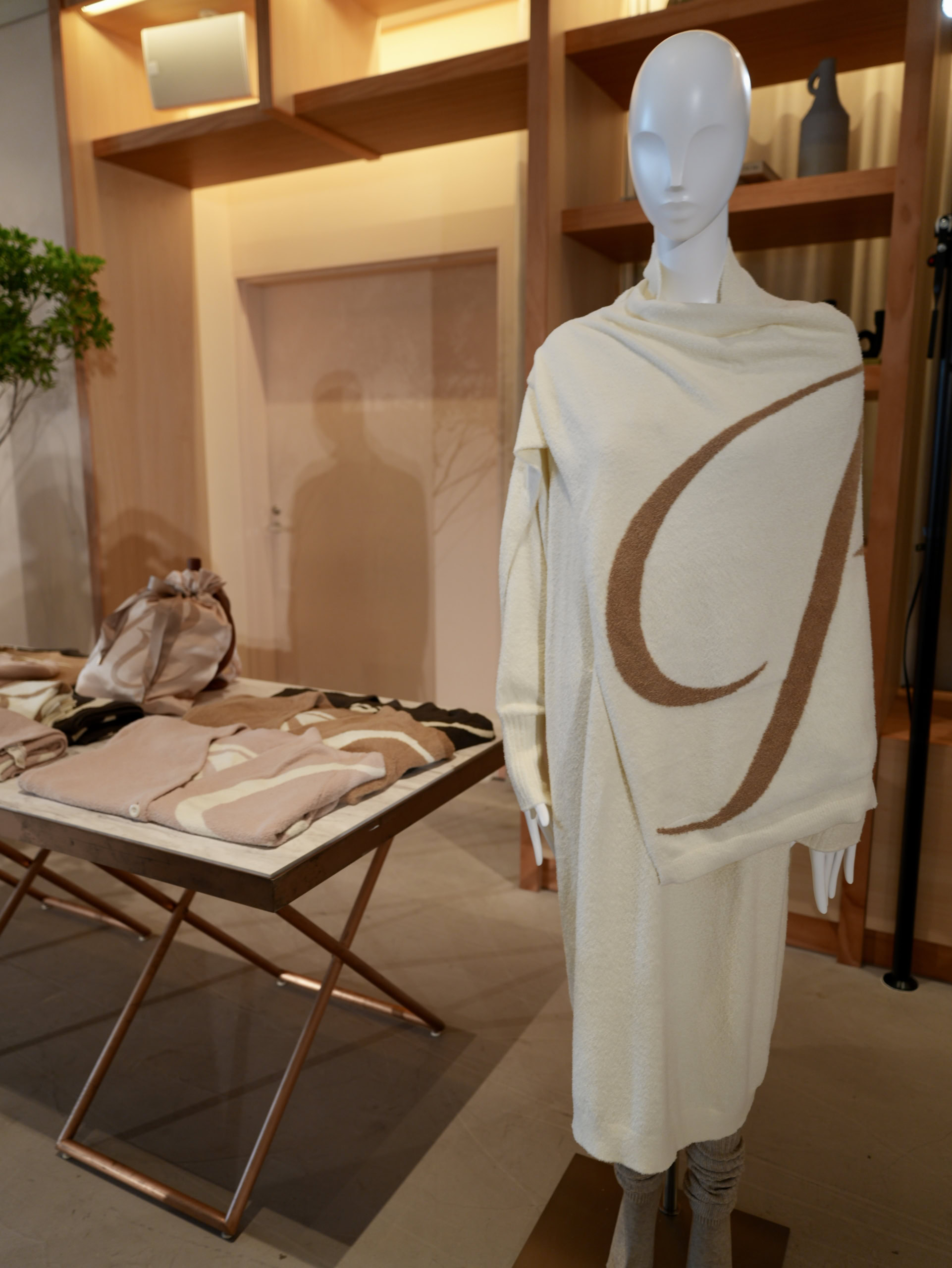 ReFa VITALWEAR_26AW展_新作フラッフィーニットシリーズ