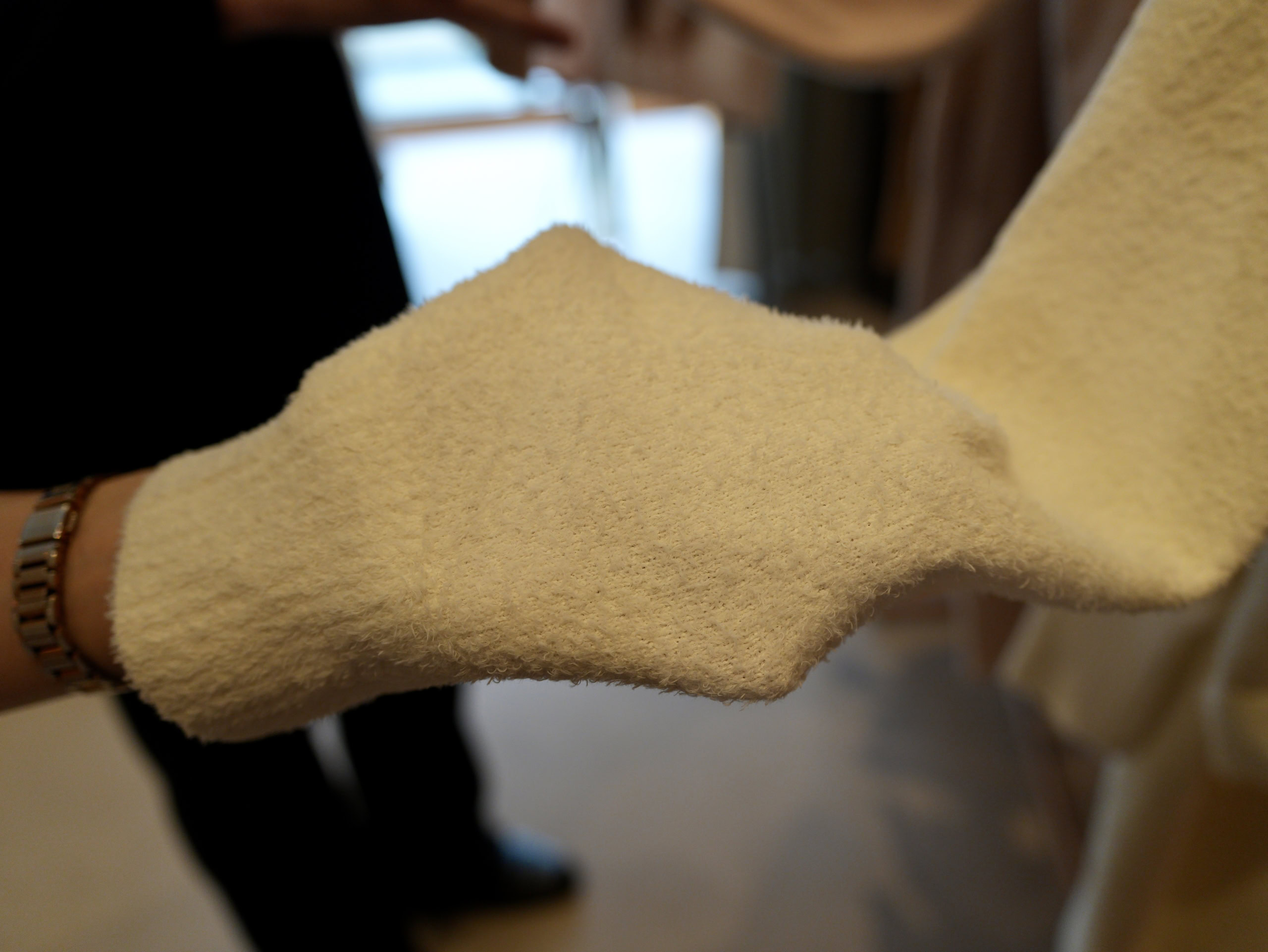 ReFa VITALWEAR_26AW展_フラッフィーニット