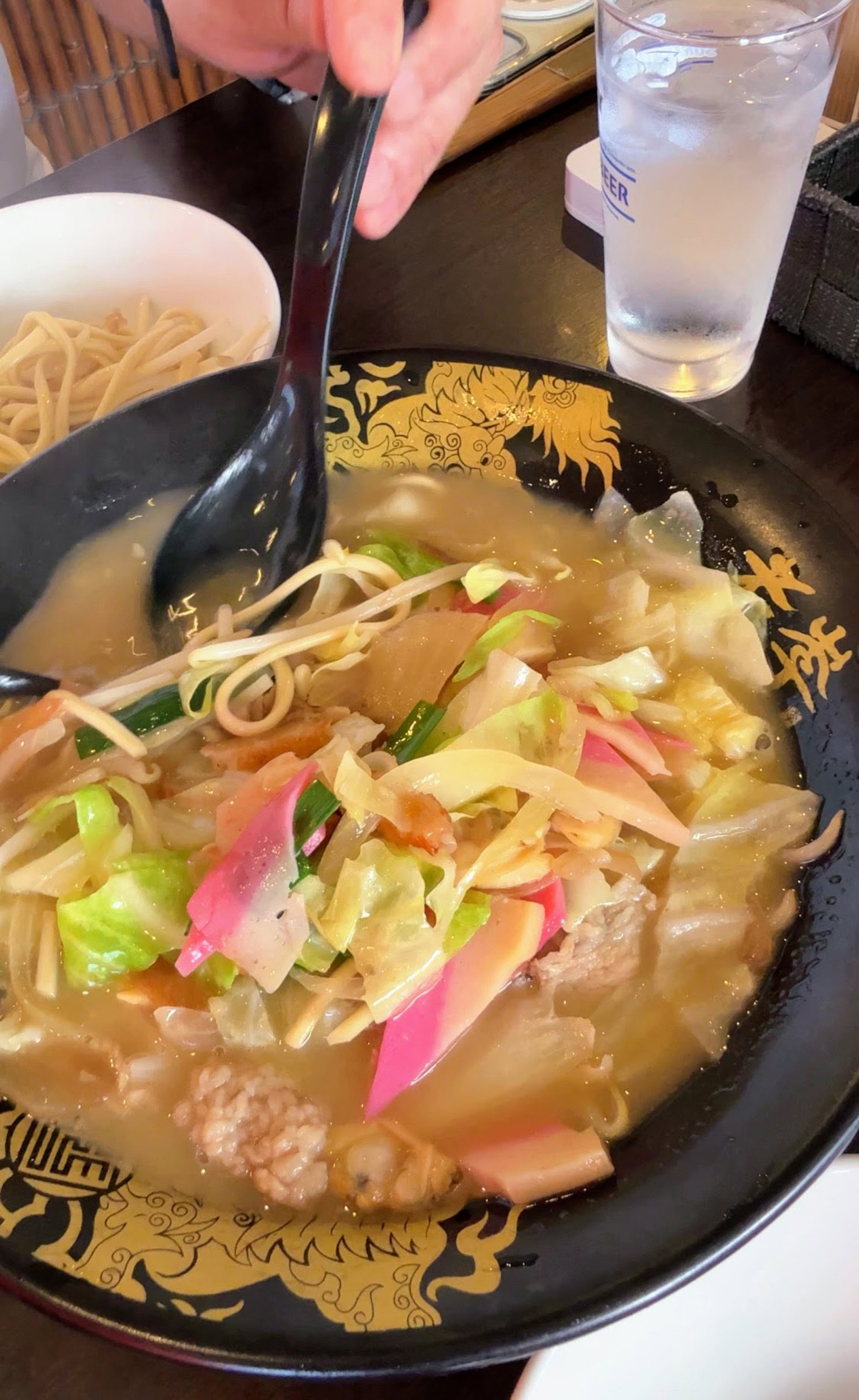 長崎ちゃんぽんは 濃厚なスープ