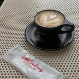 乃木坂のカフェ「Little Darling Coffee Roasters」のコーヒー