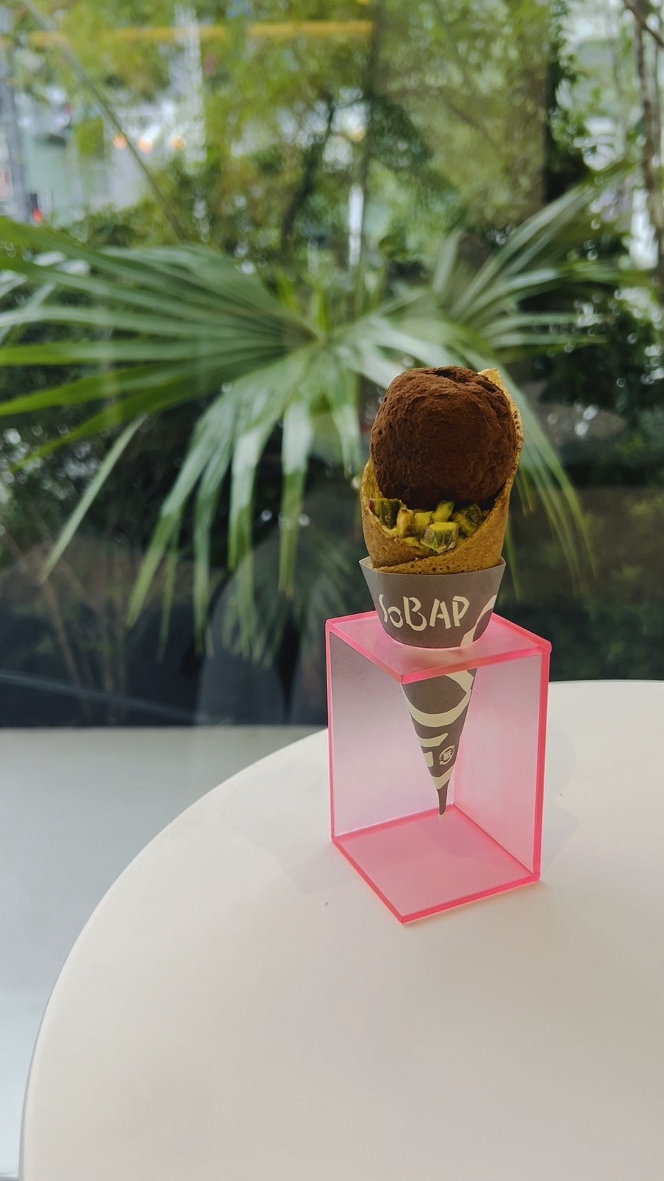 「SoBAP(ソバップ)」の「ドバイチョコセレブ風クレープ」