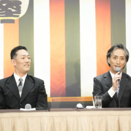 左から、中村勘九郎さん、中村七之助さん