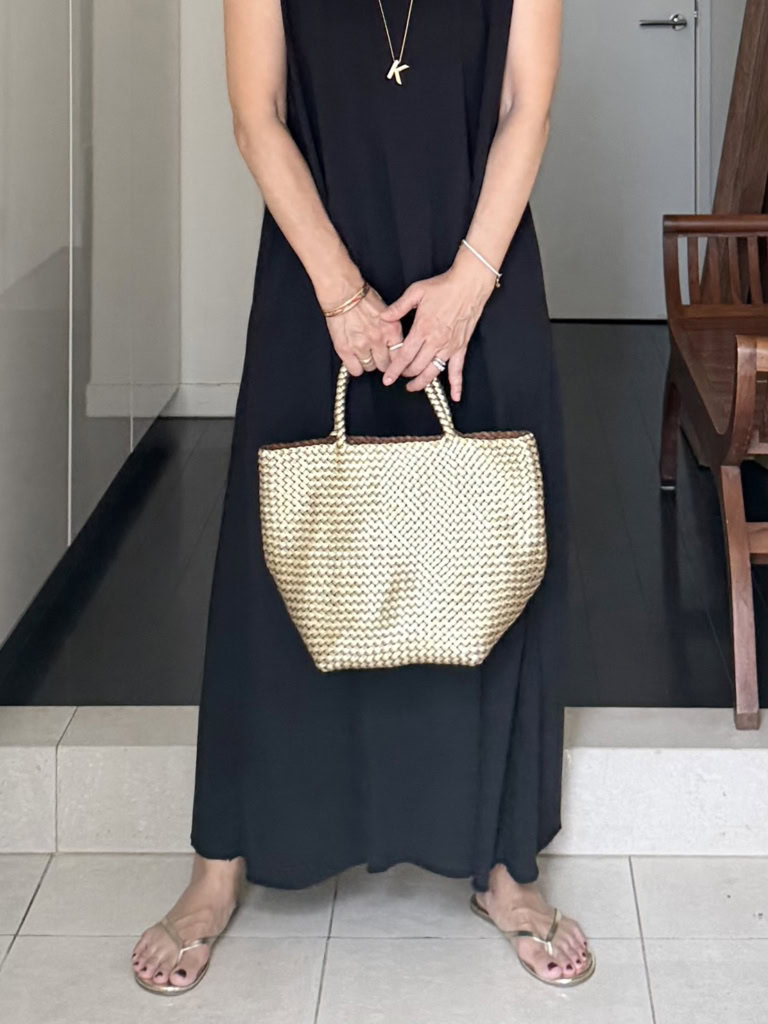 kondo BlackDress2