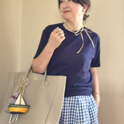 ドライカラークルーネックTシャツ コーデ