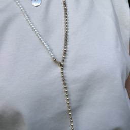 アクセサリーの重ねづけ