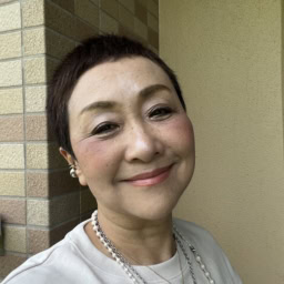 アクセサリーの重ねづけ
