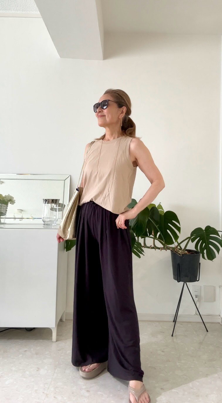 TOMOKO SHINOBEさんの夏コーデ