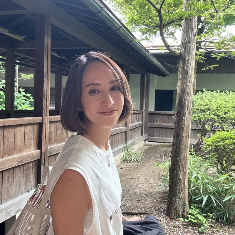【60代ブログ】都会の暑さを忘れる「飛騨高山」旅!とろける絶品「わらび餅」と童心に帰る「半弓」体験【素敵ブロガー・中川由起子さん】