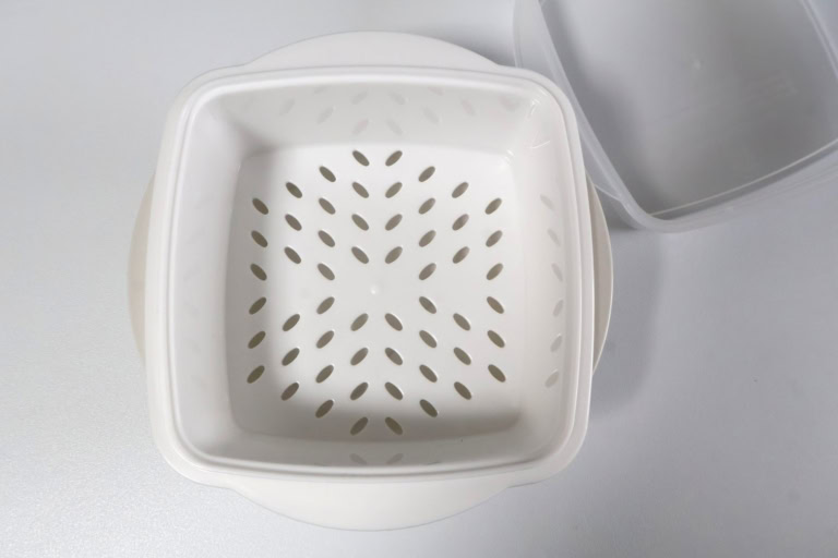 ダイソー 「電子レンジ調理器 温野菜」 ¥110(税込)