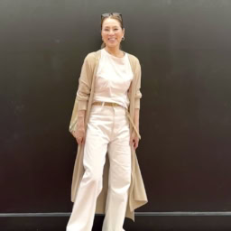 TOMOKO SHINOBEさんのデニムコーデ