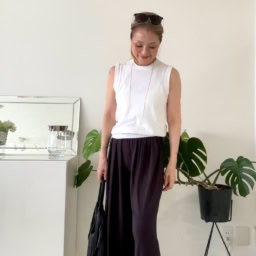 TOMOKO SHINOBEさんのホワイトコーデ