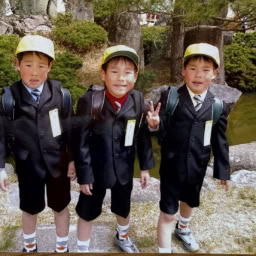 佐藤三兄弟の幼少期