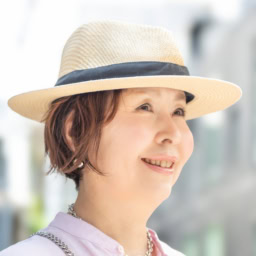 小柄・低身長を自然にカバー！帽子ひとつで「目線を上げる」縦長スタイルアップ術