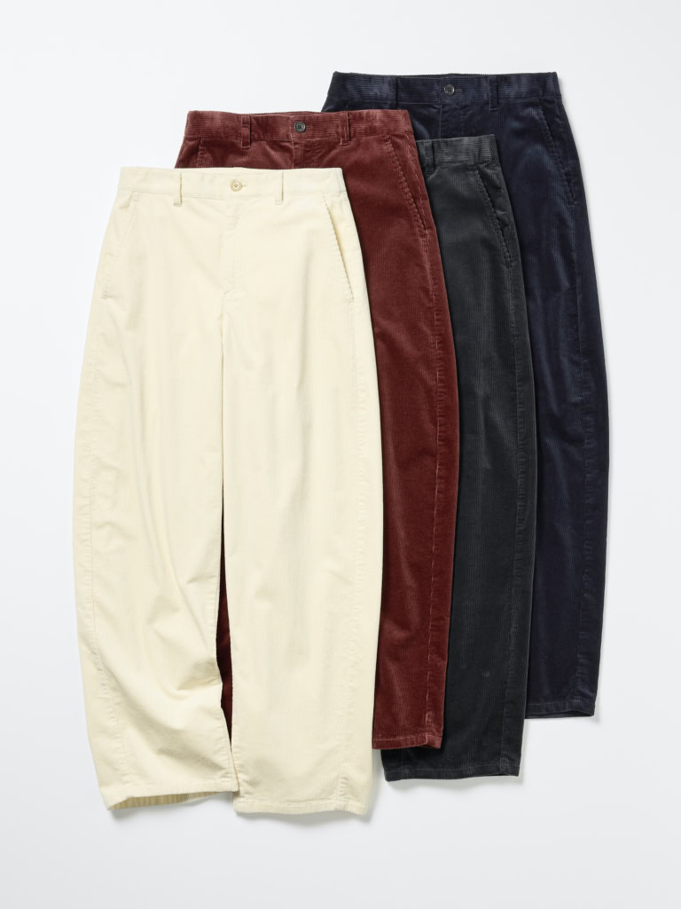 ユニクロアンドコントワー・デ・コトニエ「コーデュロイバレルレッグパンツ」¥4,990