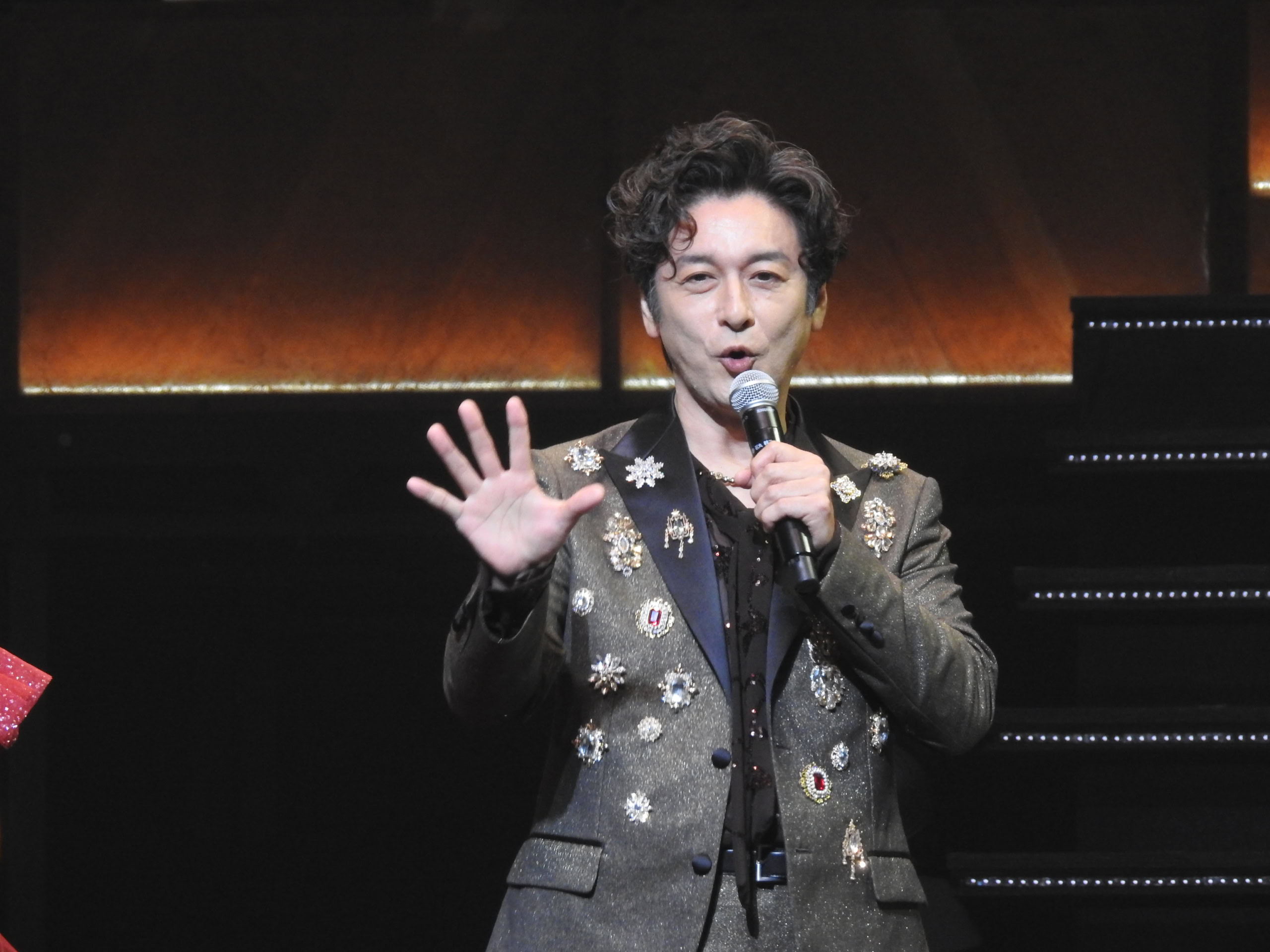 劇団四季名作や「エリザベート」の石丸幹二（東京、神戸公演のみ出演）