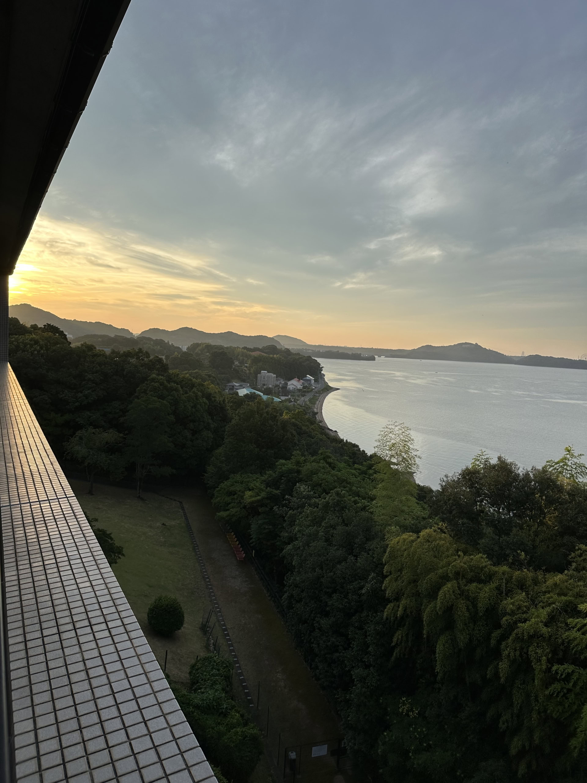 朝焼けの浜名湖