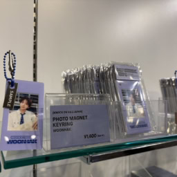 PHOTO MAGNET KEY RING 各¥1,400
