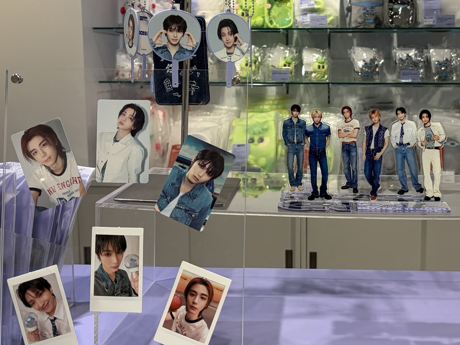 MINI IMAGE PICKET KEYRING (RANDAM) ￥900 PHOTO CARD (RANDAM) ￥600 INSTANT PHOTO CARD(RANDAM) ￥600