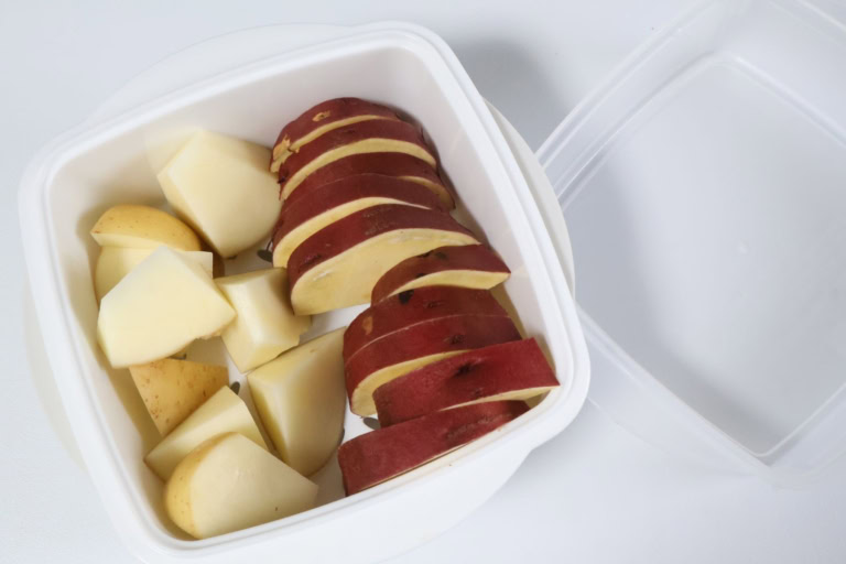 ダイソー 「電子レンジ調理器 温野菜」 ¥110