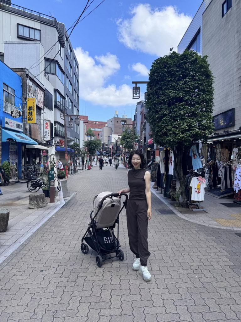 トップス／GAP、パンツ／GAP、スニーカー／grounds