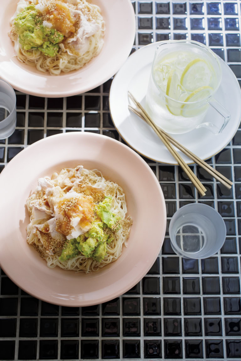 豚しゃぶとアボカドのわさびおろしそうめん