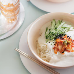 キムチときゅうりの豆腐クリームそうめん