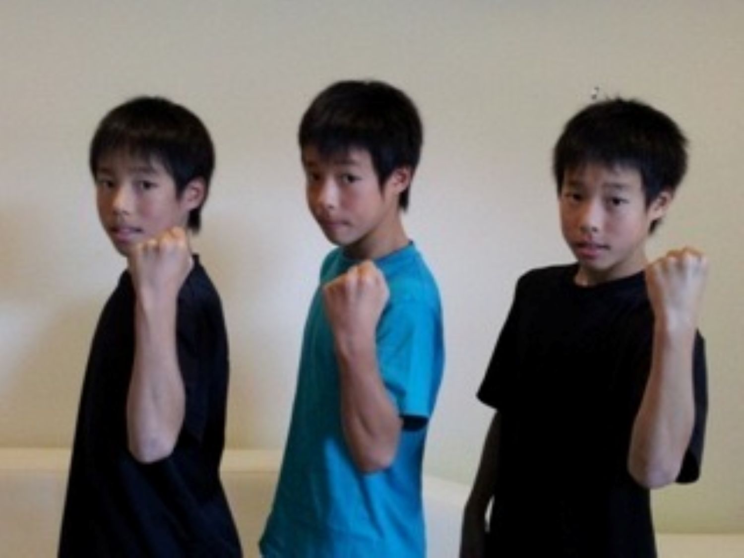 佐藤三兄弟の幼少期