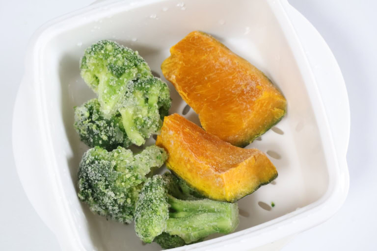 ダイソー 「電子レンジ調理器 温野菜」 ¥110