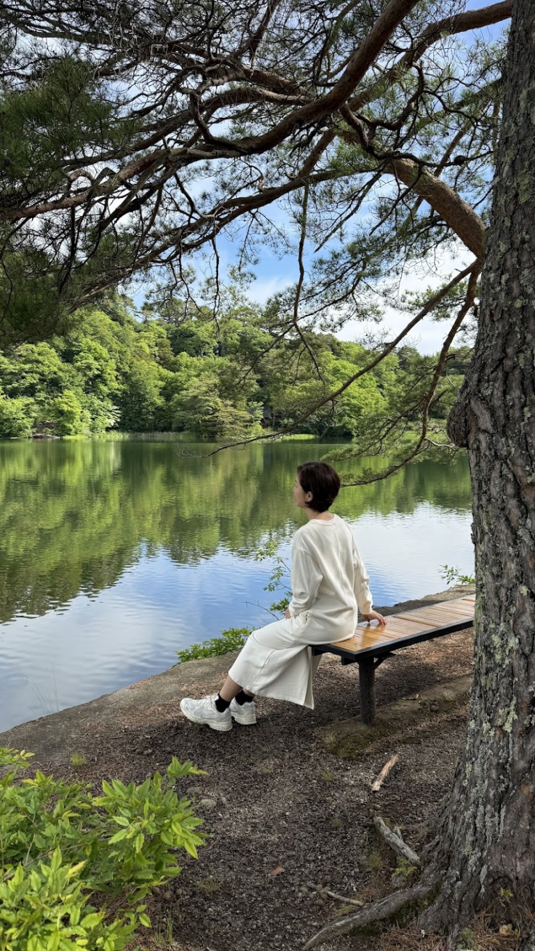 湖面が鏡のようになってました。