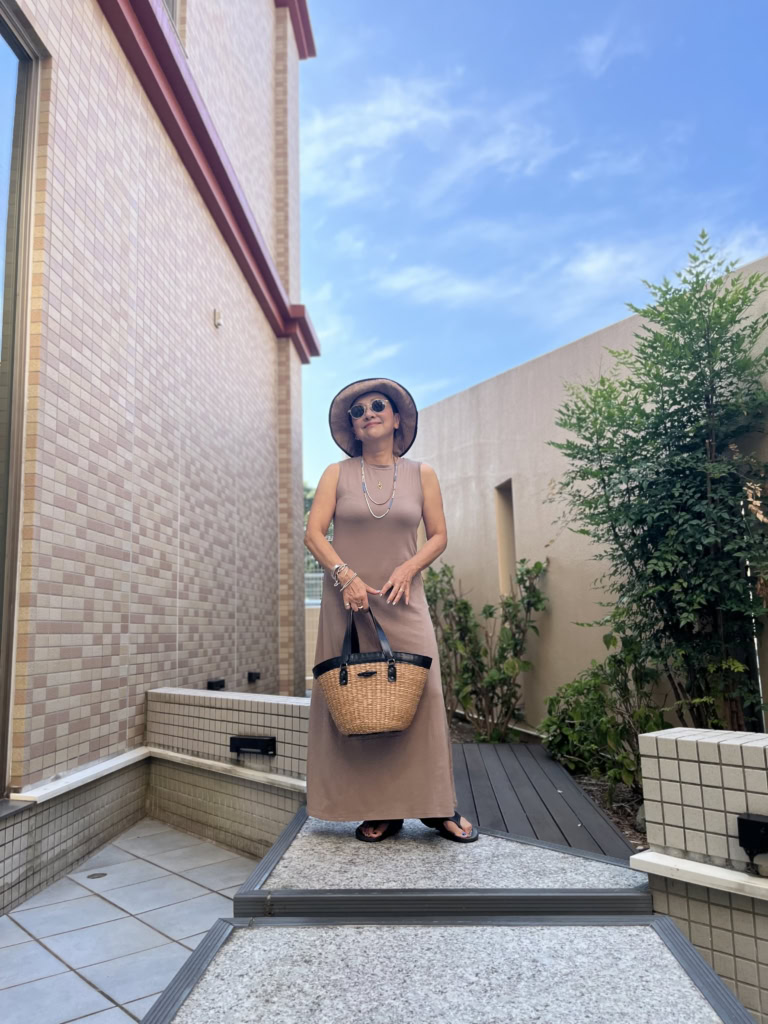 「ユニクロ」のワンピース