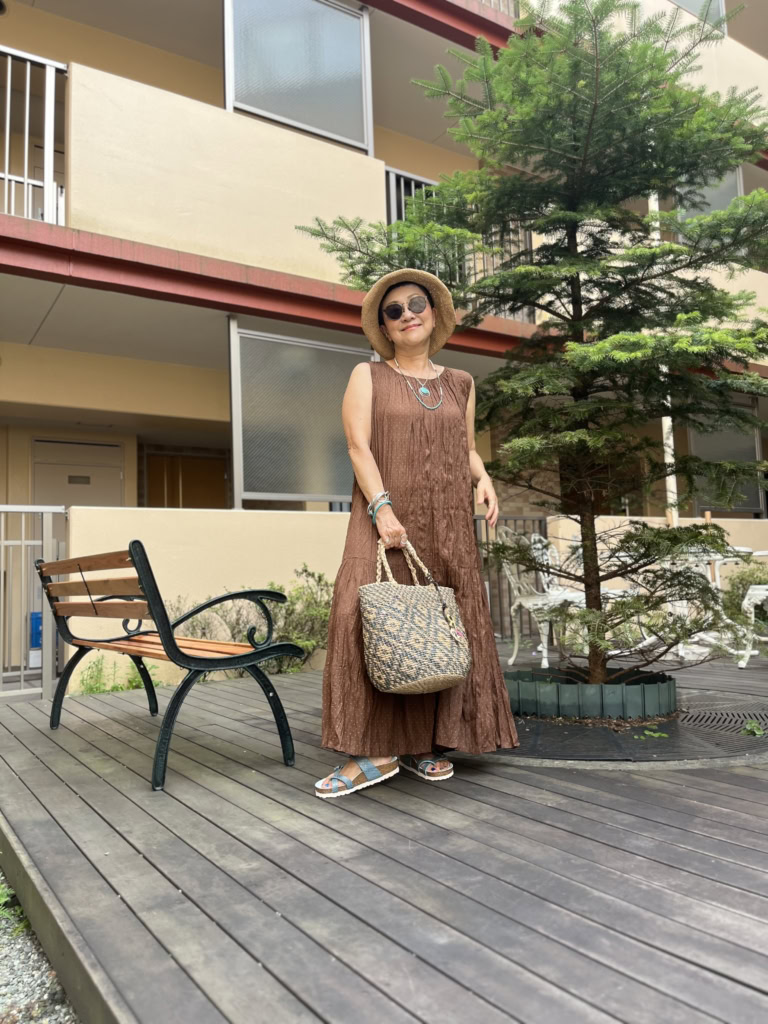 「ユニクロ」のワンピース