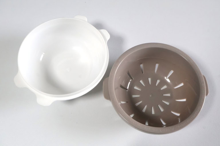 ダイソー 「電子レンジ調理器 半熟たまご風」 ¥110