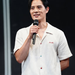 『月を抱く人魚』-雨月物語より- 岡本圭人さん