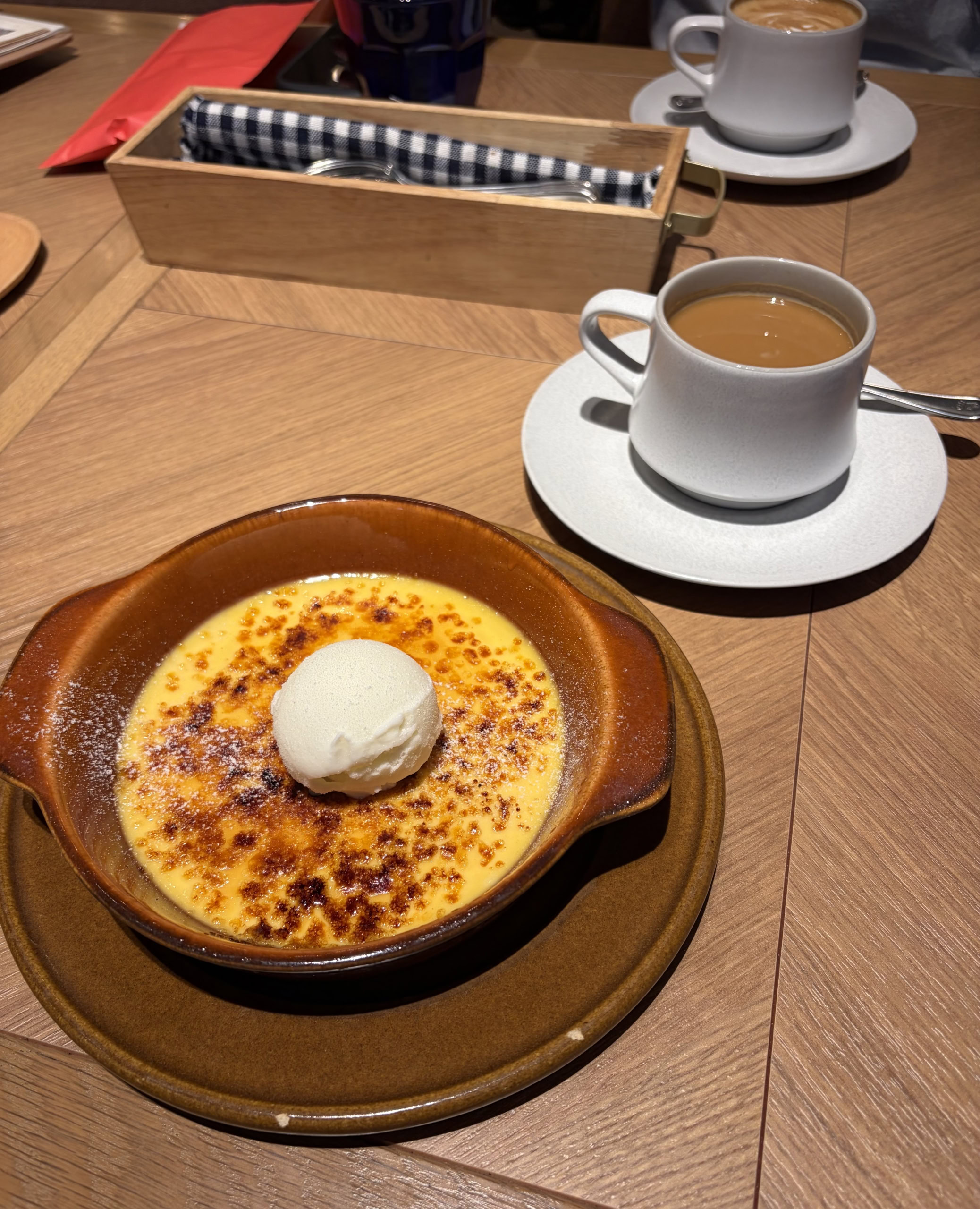 『The TRATTORIA SALVATORE CAFE』の『世界一のカタラーナ』