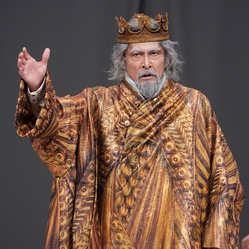 【60代エンタメ】内野聖陽主演『リア王-KING LEAR-』開幕！ 「愚かで哀しい、でもどこか面白い」老王の姿に誰もが惹き込まれる舞台