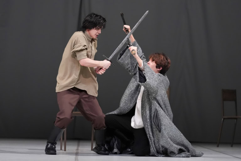 (左から)エドマンド役・前田公輝さん、エドガー役・井之脇海さん