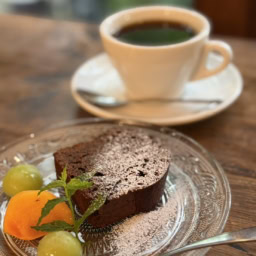 葉っぱの気持ち 森のカフェ_コーヒーとケーキをオーダー